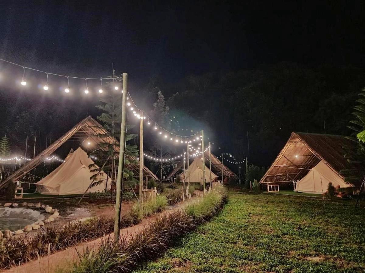 Yellowstone Camps Resort Khao Yai Pakchong Ngoại thất bức ảnh