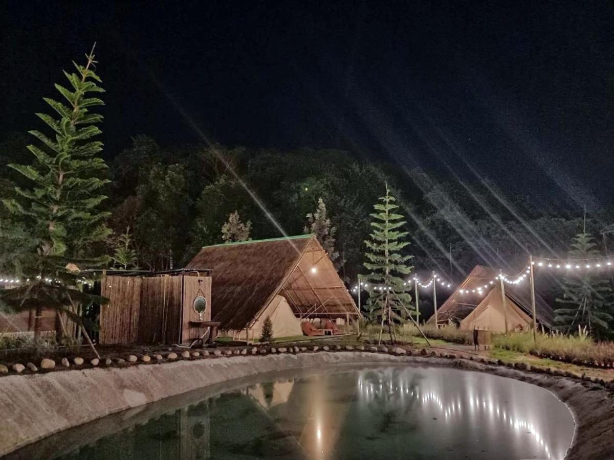 Yellowstone Camps Resort Khao Yai Pakchong Ngoại thất bức ảnh